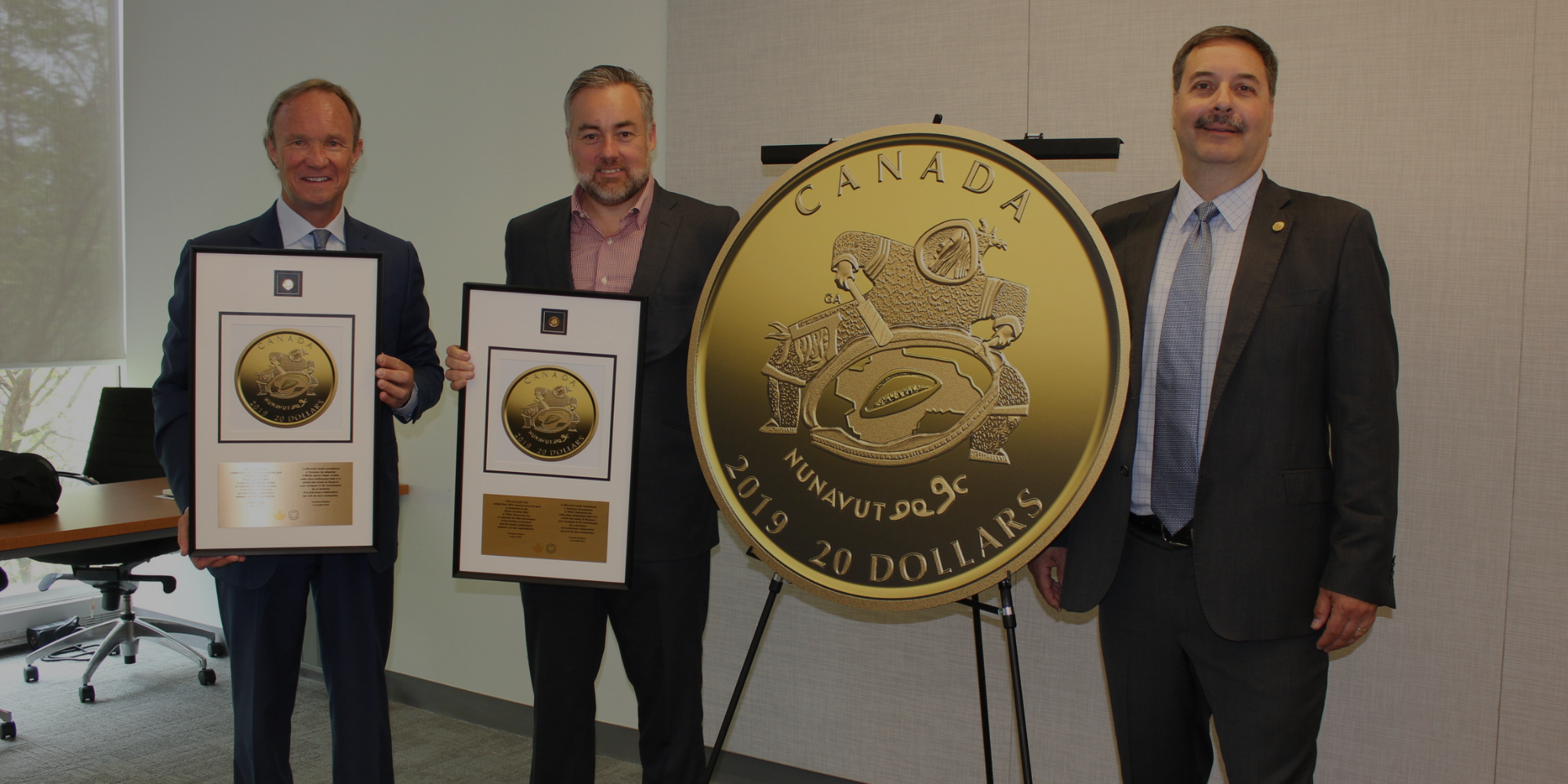 A golden way to celebrate Canada’s Arctic heritage and the 20th anniversary of Nunavut